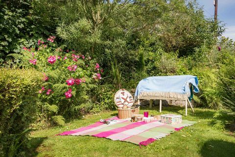 Pixie Nook - Warleggan - Cornwall - picnic area - Unique Home Stays