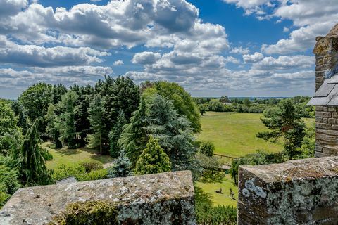 Turn de apă convertit din Hertfordshire de vânzare