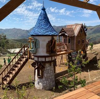 Pirat Rapunzel Treehouse