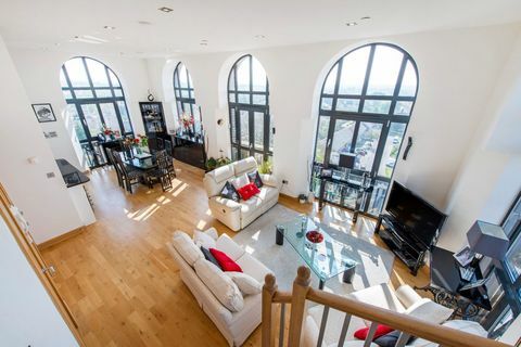 Flat 6, Shenley Tower - Savills - zona de zi