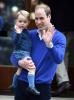 Prințesa Charlotte poartă Hand-Me-Downs, fratele ei mare al prințului George