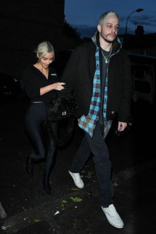 Londra, Anglia 30 mai Kim Kardashian și Pete Davidson sunt văzuți pe 30 mai 2022 la Londra, Anglia, fotografie de megagc images