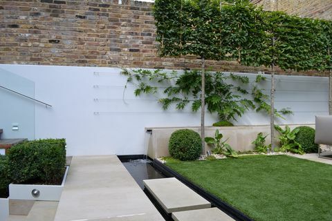 Design de grădină contemporan în Kensington - proiectat de Kate Gould - construit de The Garden Builders