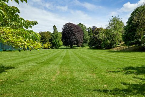 casa de țară a lui robbie williams, casa compton bassett, de vânzare în Wiltshire