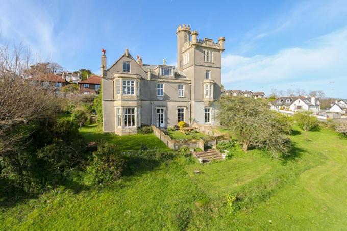 Castelul „Fairytale” gotic victorian din Devon, Anglia